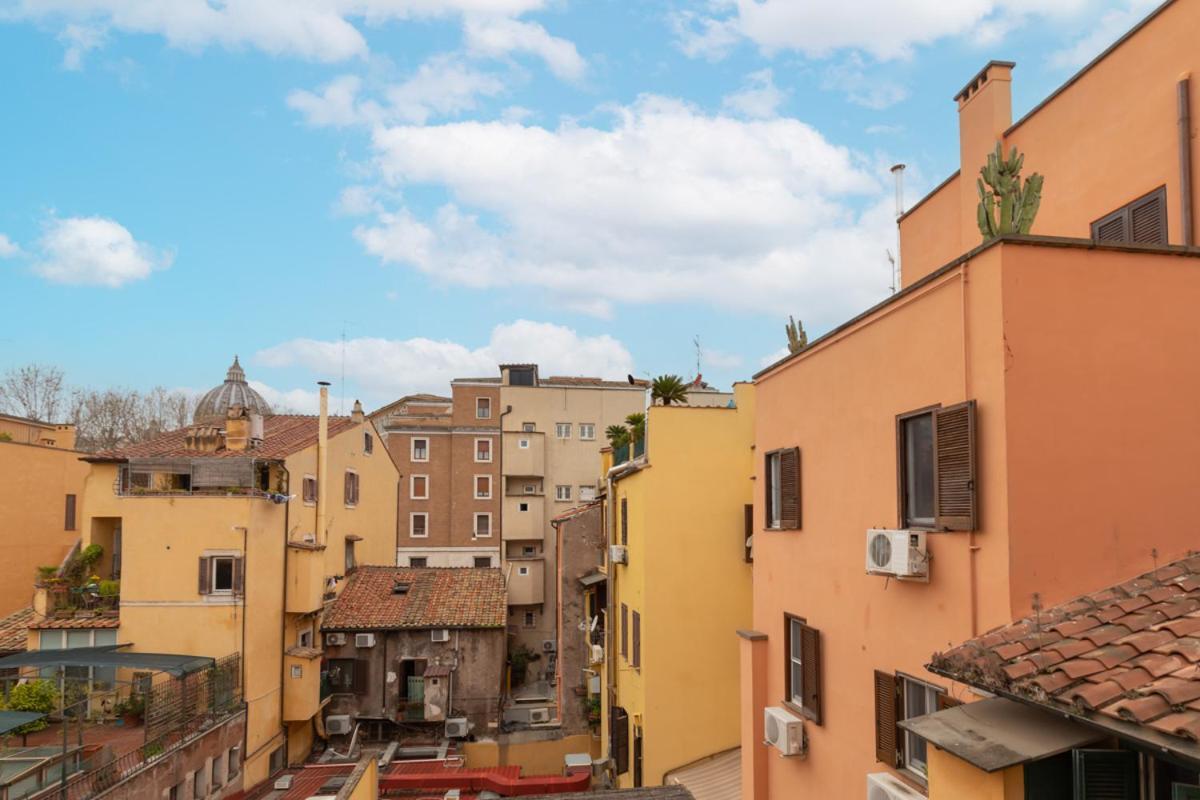Casa Angelica, A Burghesius Home * Rom